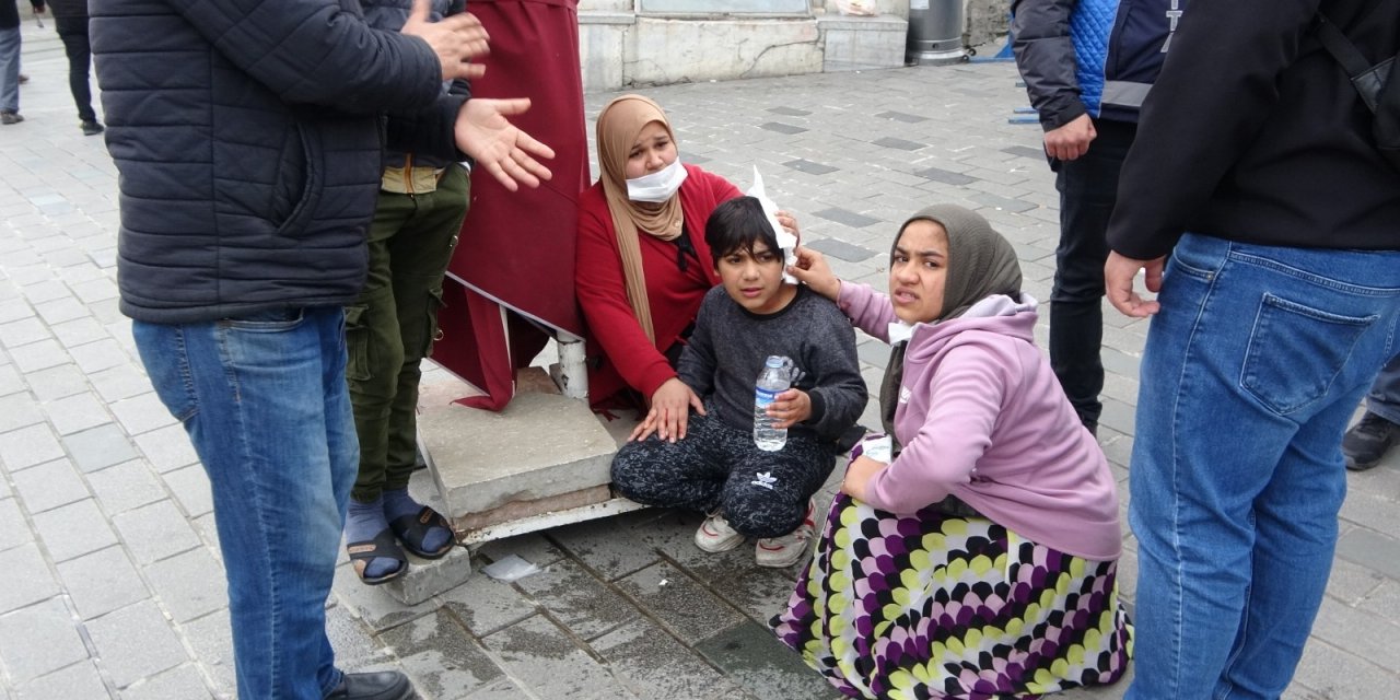 İ̇stiklal Caddesi’nde Çocuğa Köpek Saldırdı