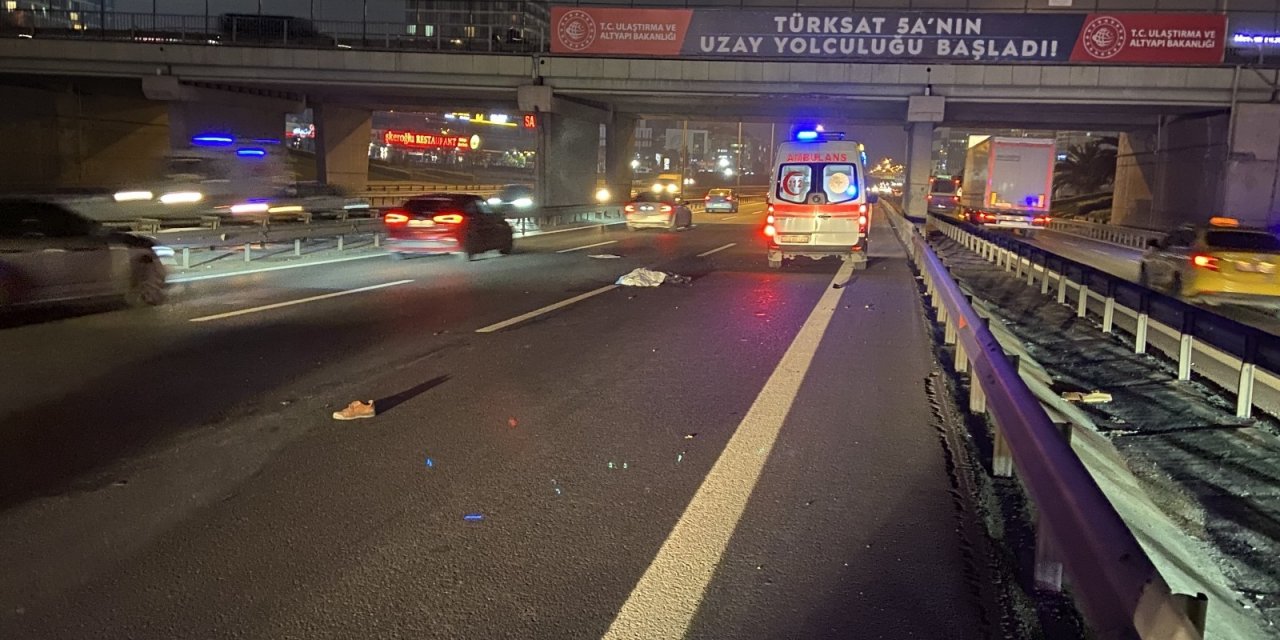 Basın Ekspres’te Yolun Karşısına Geçen Yaşlı Adama Araç Çarptı