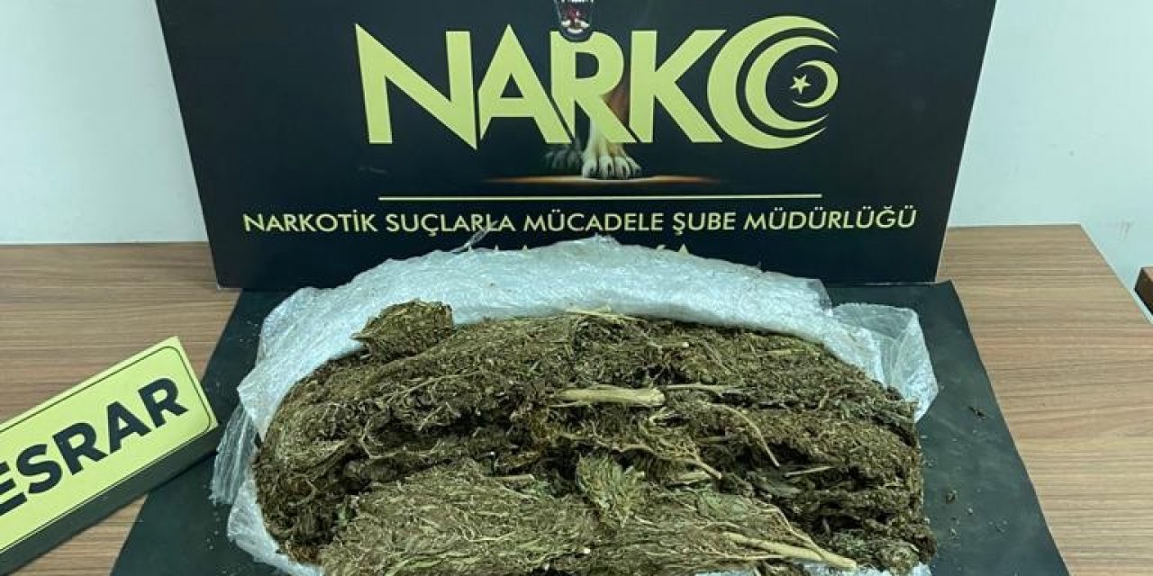 Takip Edilen Otomobilde Esrar Yakalandı