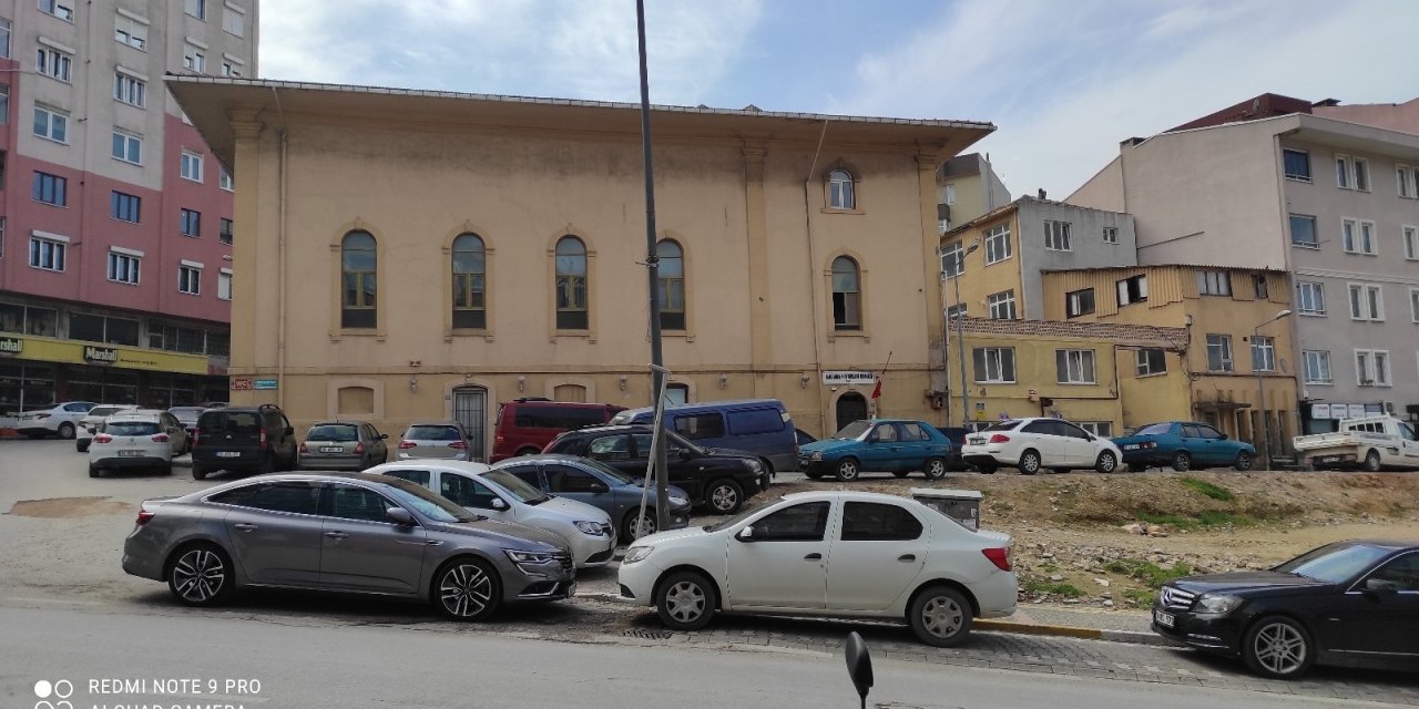 Üç Asırlık Caminin Minaresi Çimento Kullanılmadan Onarılıyor