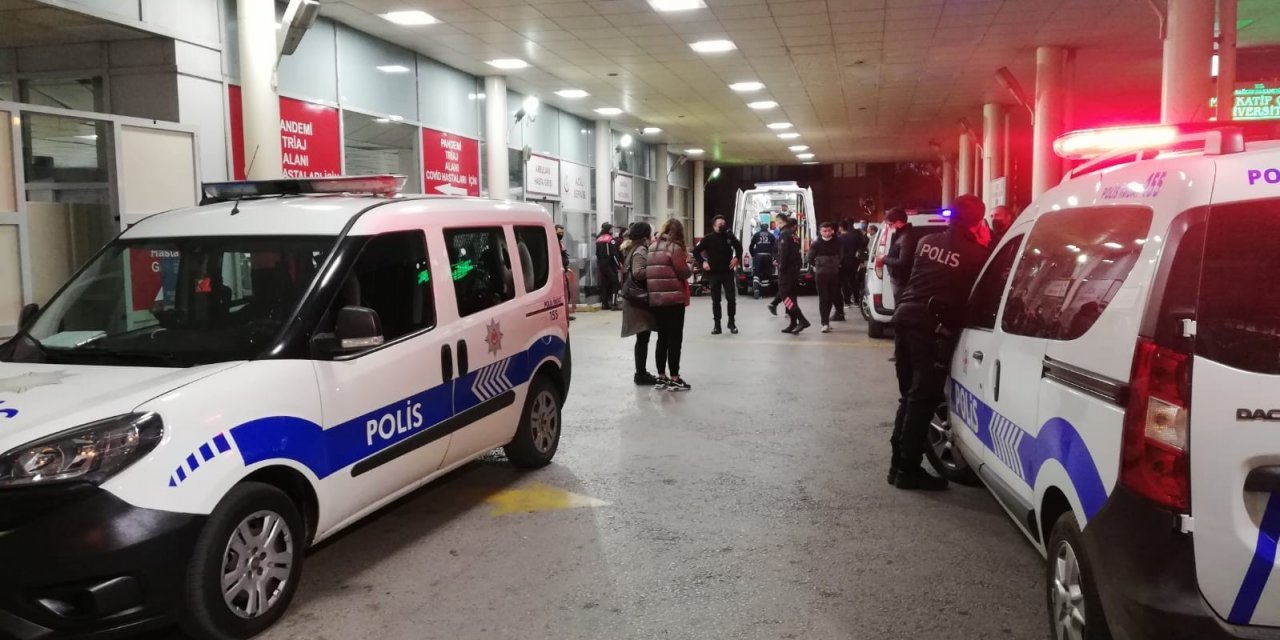 İ̇zmir’deki Cinayetin Şüphelisi: "öldürmek İstemedim, Bıçağın Üzerine Düştü"