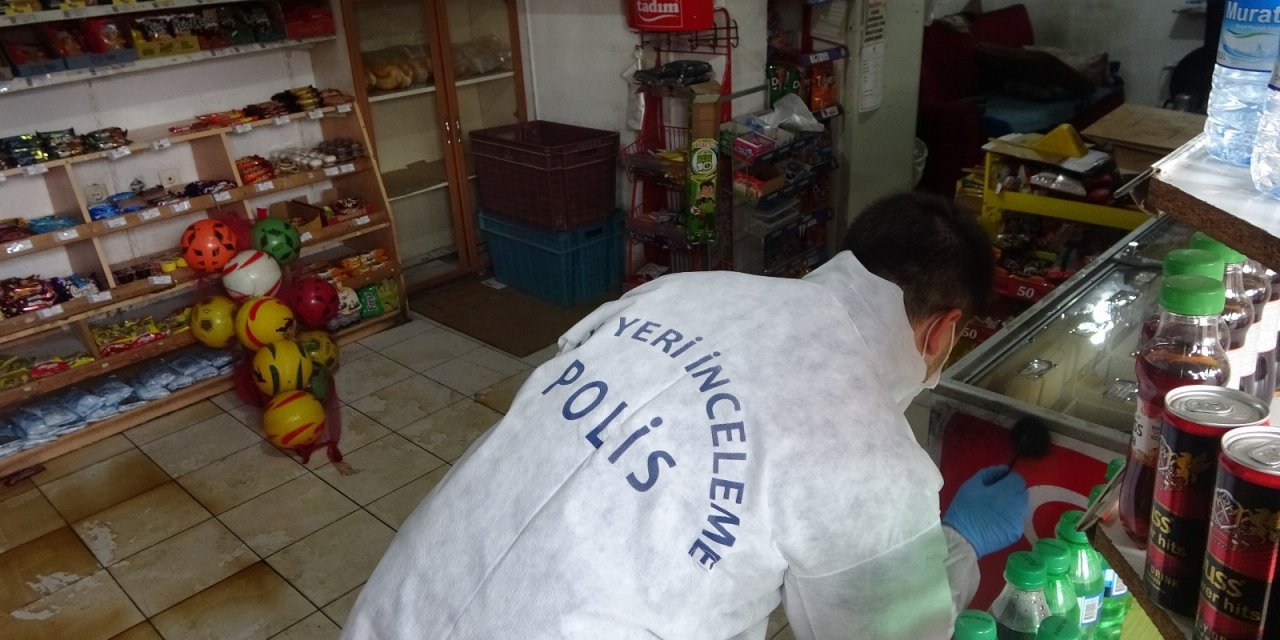 Bakkaldaki Sigaraları Ve Parayı Çalan Hırsız Kayıplara Karıştı