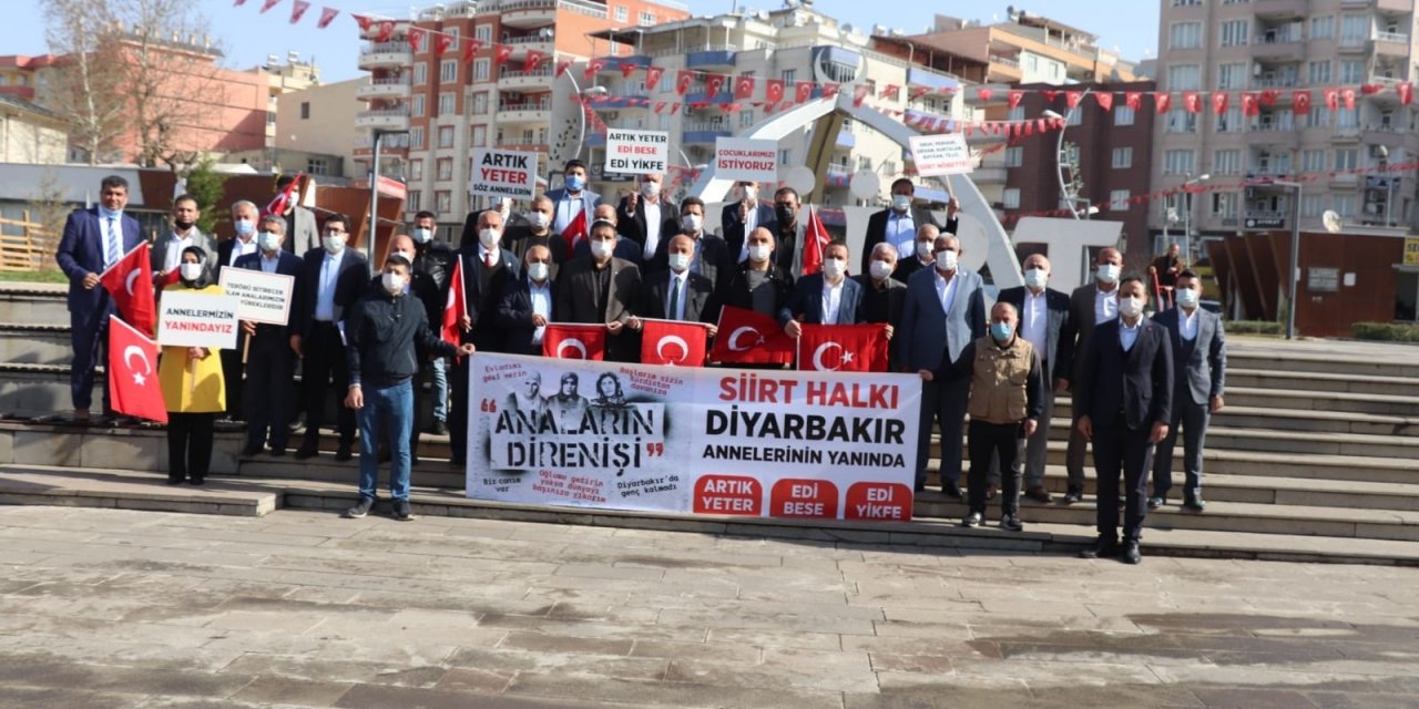 Diyarbakır Annelerine Destek İçin Siirt’ten Yola Çıktılar
