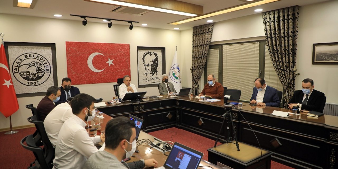 Başkan Yalçın Yine Takipçilerinin Karşısındaydı