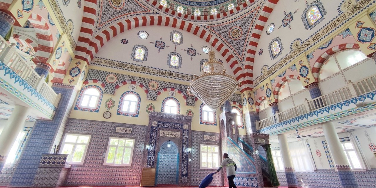 Yüreğir’de Camiler Ramazan’a Hazırlanıyor