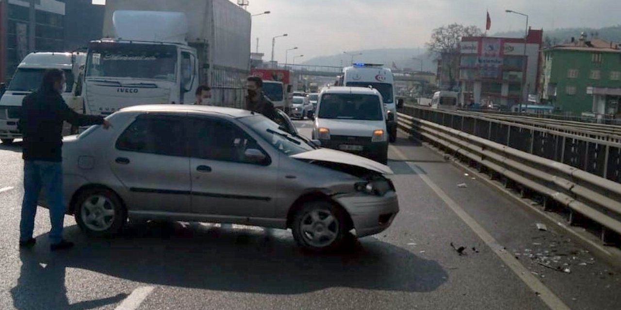 Samsun’da Otomobil Bariyere Çarptı: 1 Yaralı