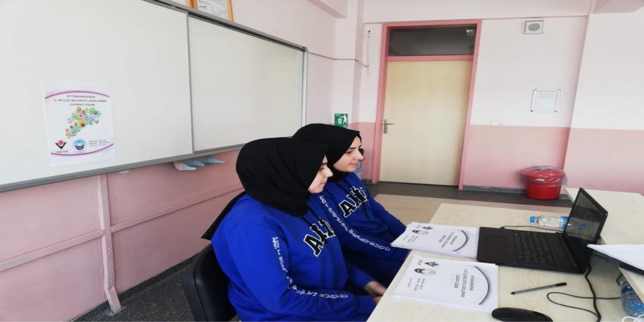 Kız Anadolu İ̇mam Hatip Lisesi Konya Bölge 2.’si Oldu