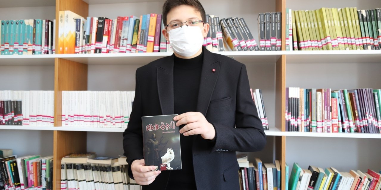Kahta’da Lise Öğrencisi Kitap Yazdı