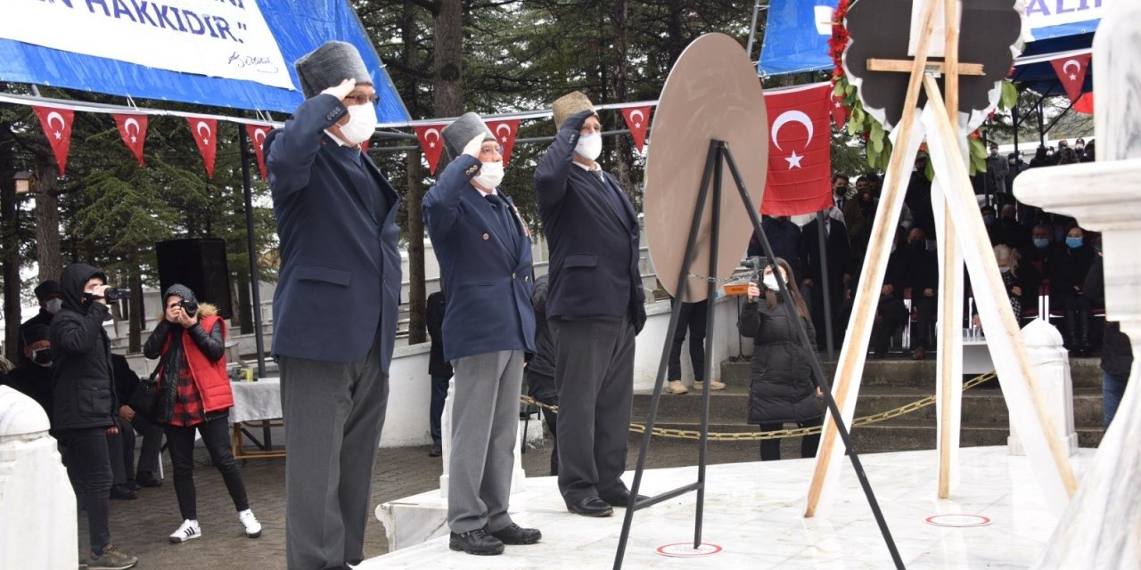 İ̇kinci İ̇nönü Zaferinin 100’üncü Yılında Metristepe Anıtında Şehitler Anıldı