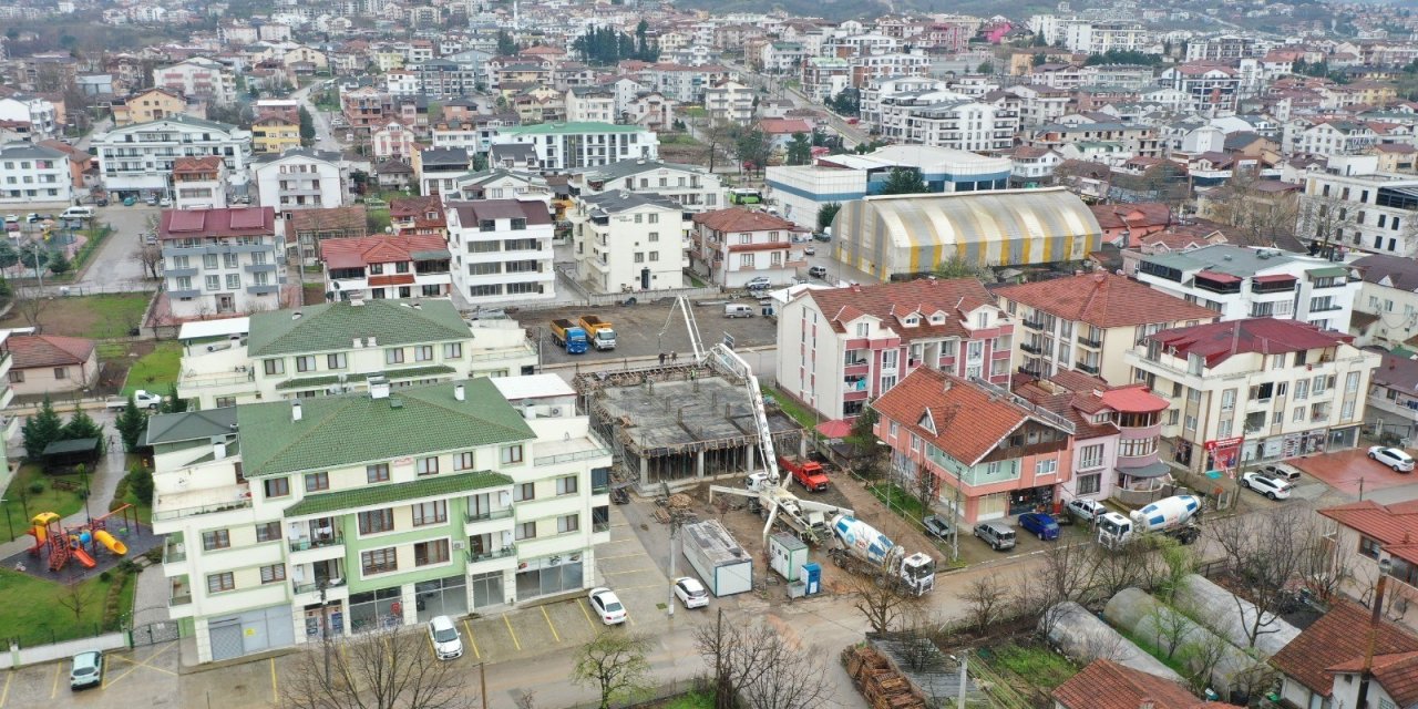 Başiskele’nin İlk Halk Kütüphanesinde Çalışmalar Sürüyor