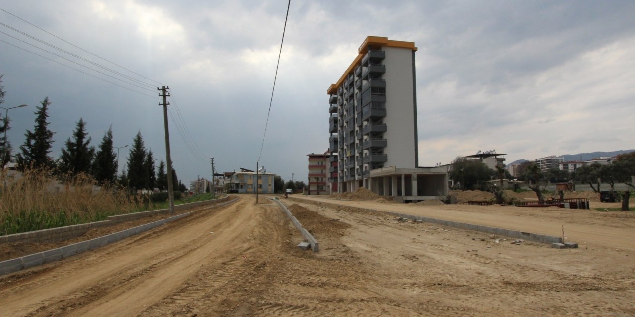 Nazilli’de Yol Yapım Çalışmaları Sürüyor