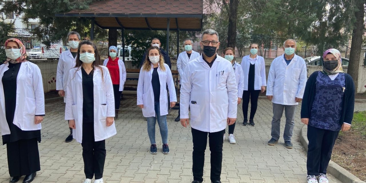 Korona Virüsten Ölen Sağlıkçılar Anıldı