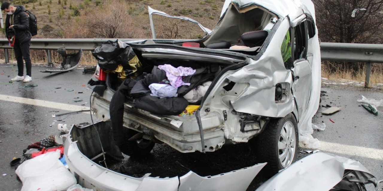 Başkent’te Zincirleme Trafik Kazası: 4 Ölü, 5 Yaralı