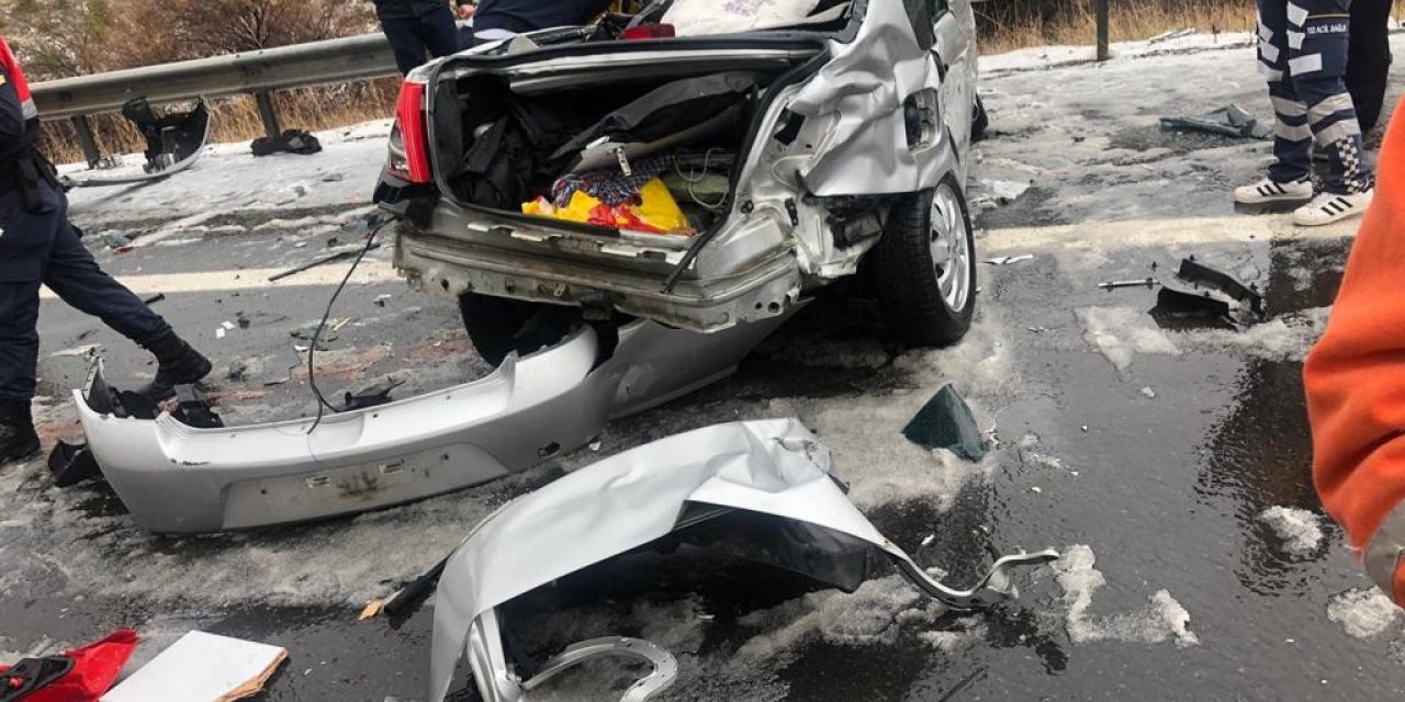 Ankara’da Zincirleme Trafik Kazası: 4 Ölü, 7 Yaralı