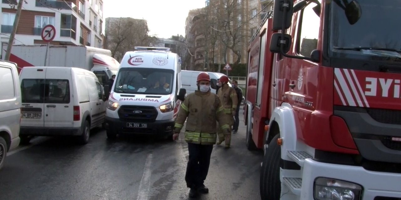 Geri Manevra Yapan Aracın Altında Kalan Cami İmamı Hayatını Kaybetti