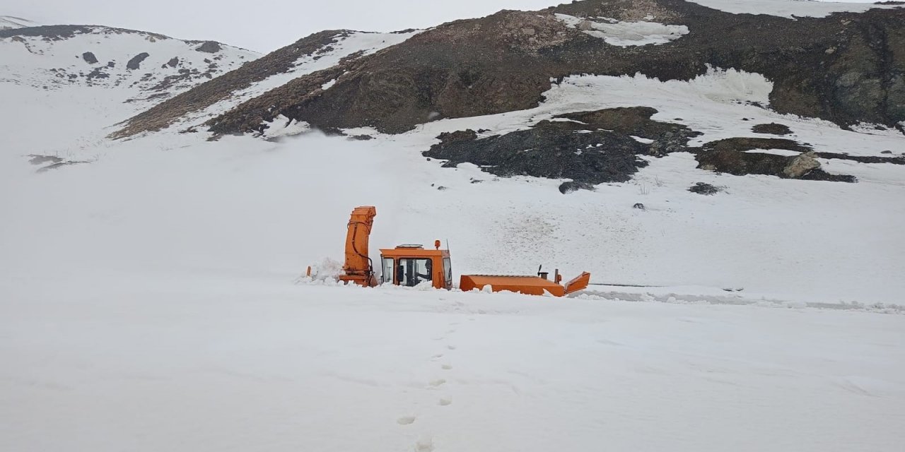 Palandöken Geçidi Ulaşıma Açılıyor