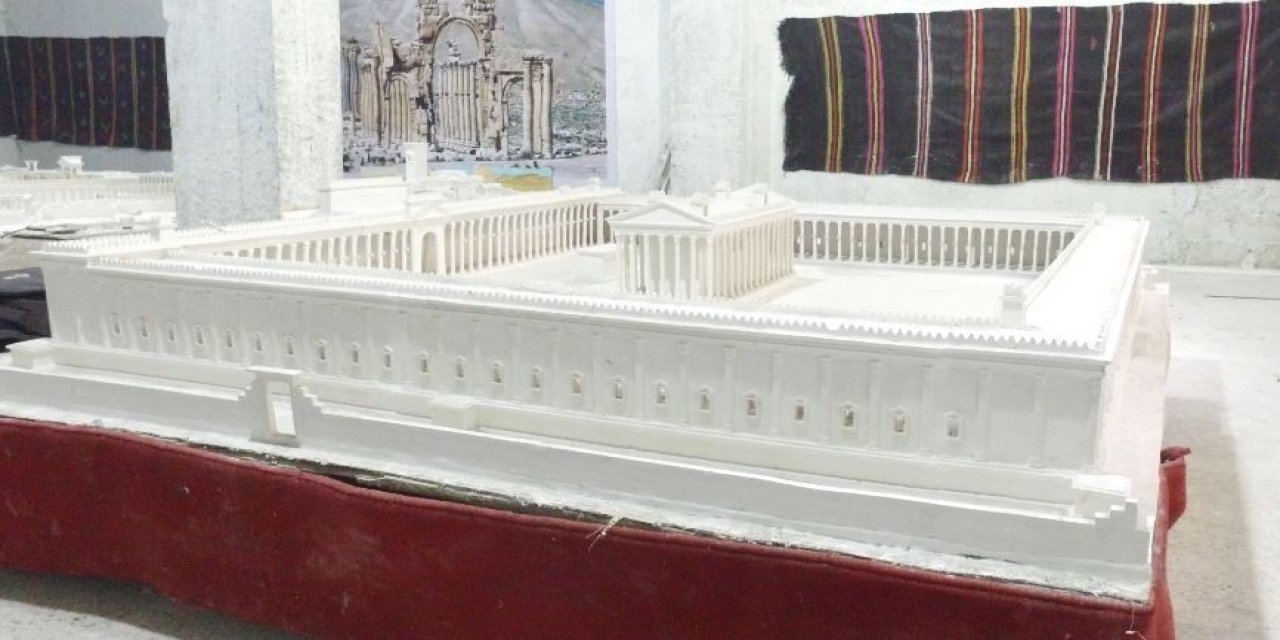 Suriyeli Ali Taha, Doğduğu Palmira Antik Kentinin Hasretini Maketiyle Gideriyor