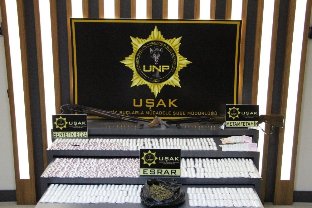 Uşak’ta uyuşturucu operasyonunda 2 tutuklama