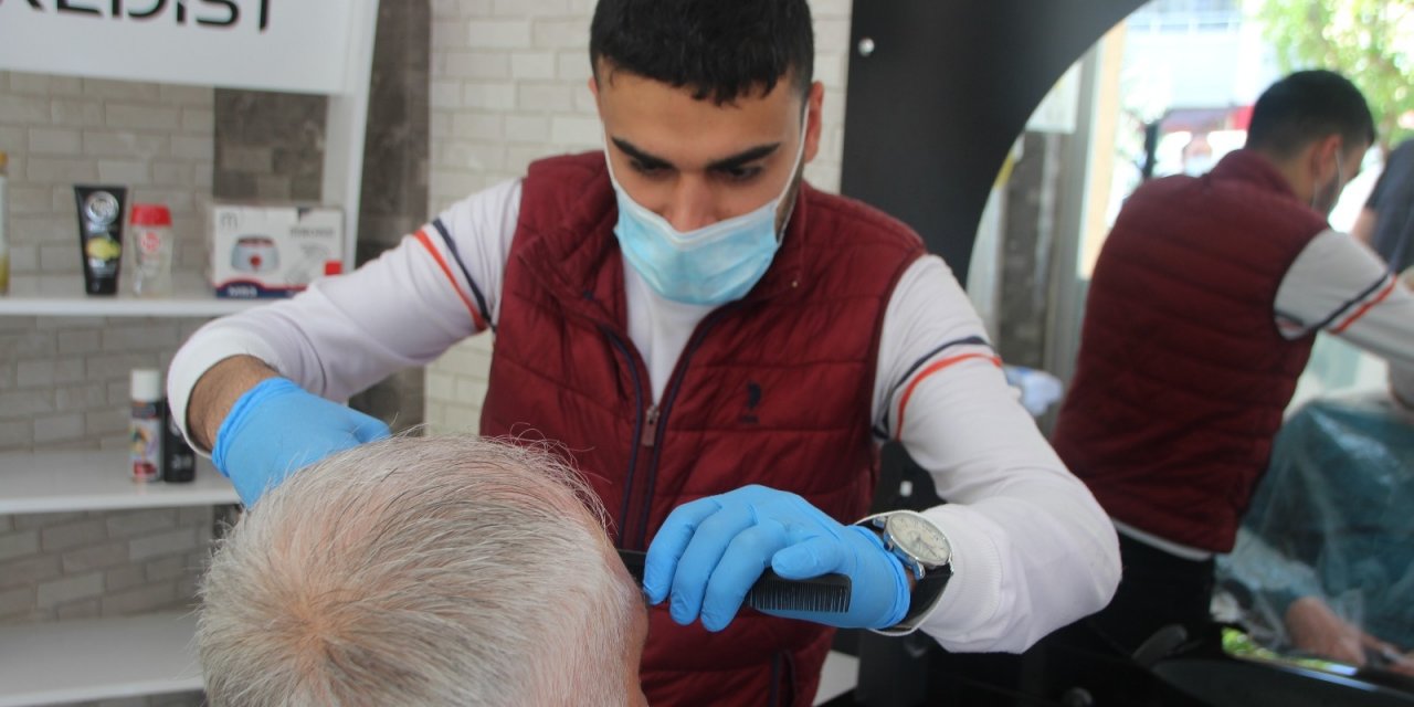 Bilecik’te Berber Tarifelerine Yine Zam Geldi