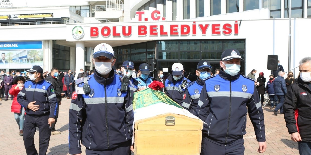 Görevi Başında Kalp Krizi Geçiren Belediye Çalışanı Defnedildi