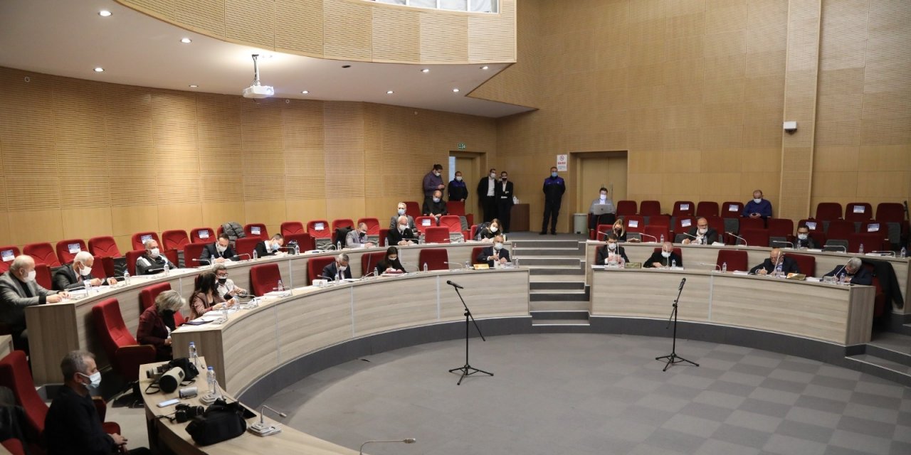 Başkan Arda, Büyükşehir İle Yaptıkları Arsa Takası Eleştirilerine Yanıt Verdi
