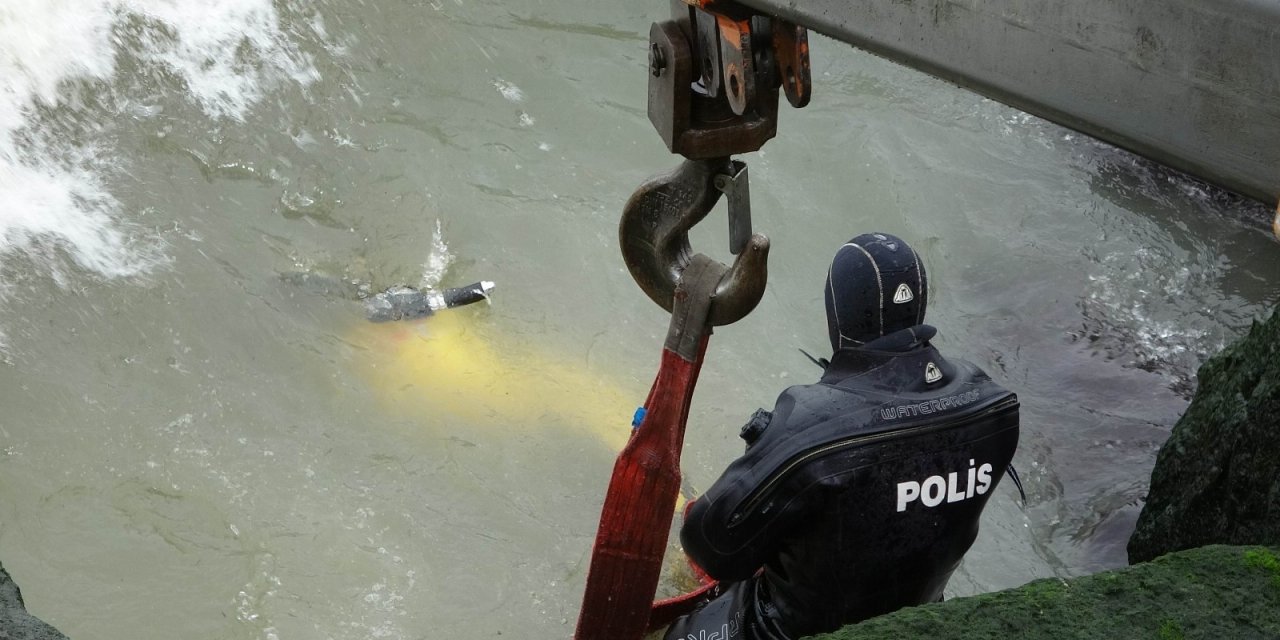 Samsun’da Denizin İçinde Motosiklet Bulundu