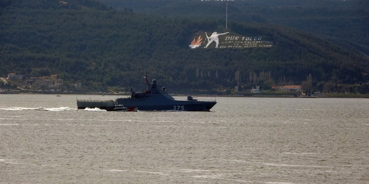 Rus Savaş Gemisi ‘dmitry Rogachev’ Çanakkale Boğazı’ndan Geçti