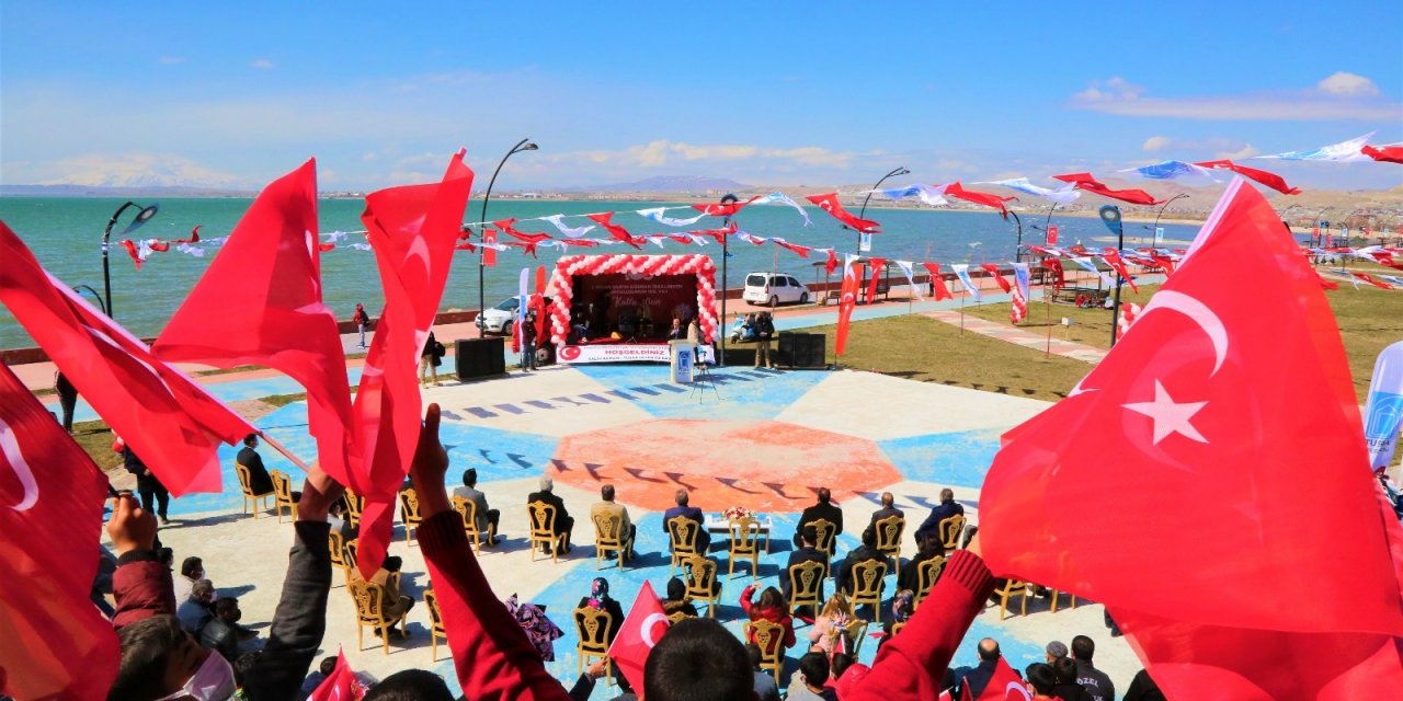 Tuşba’da ‘kurtuluş Günü’ Coşkusu