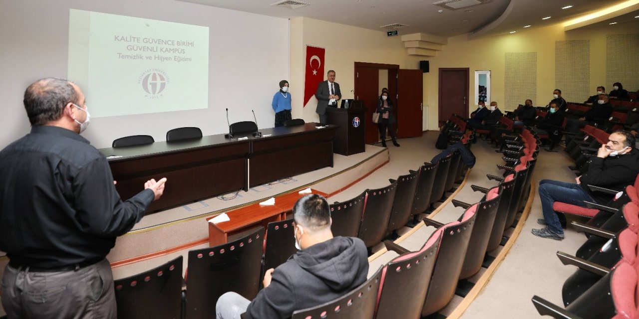 Gaün’de Temizlik Personellerine Hijyen Eğitimi Verildi