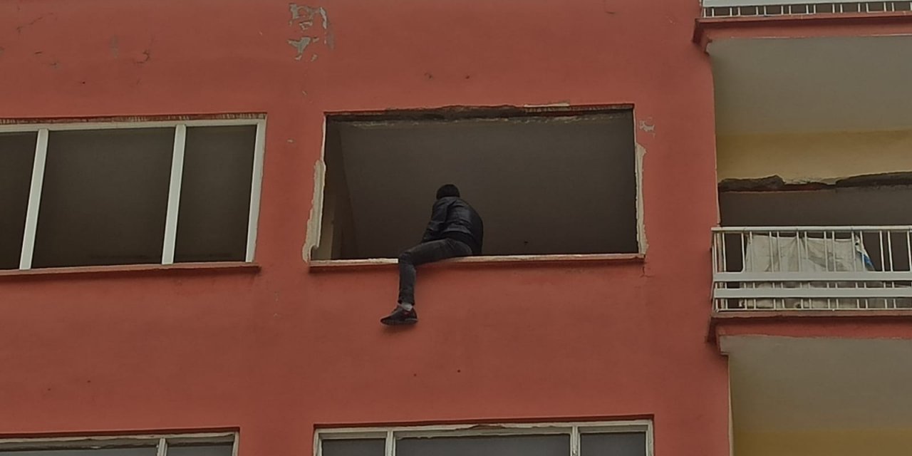 Eşi Boşanma Davası Açınca İntihar Etmek İstedi