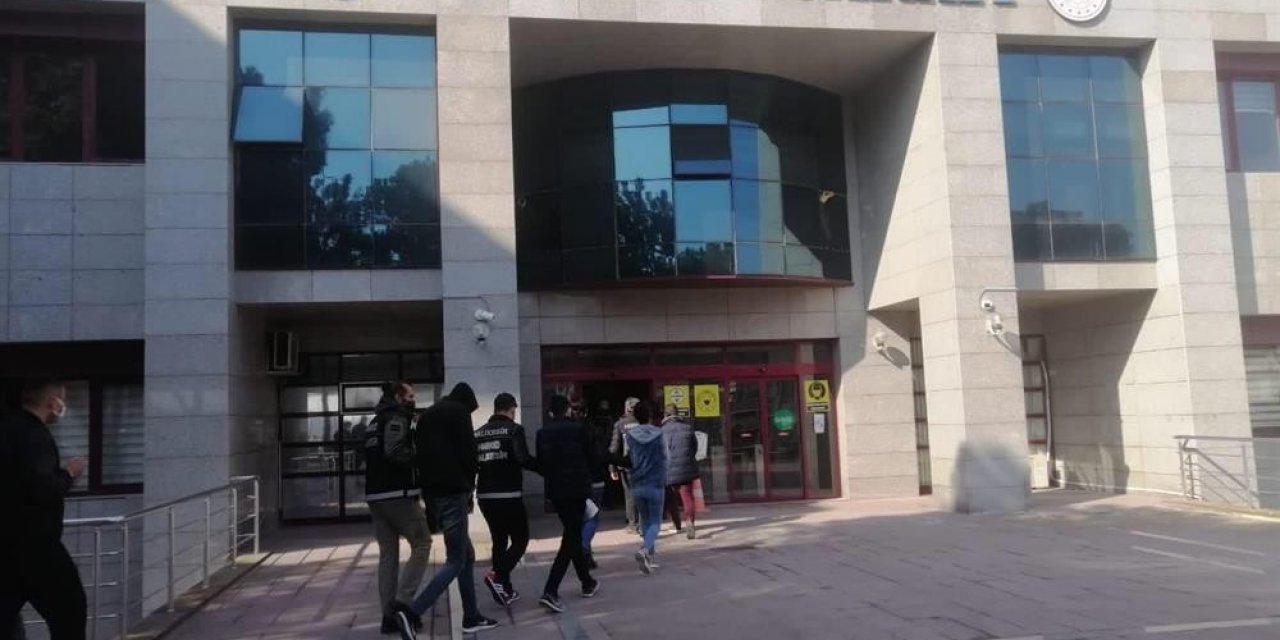 Balıkesir’de Uyuşturucu Operasyonu: 8 Kişi Tutuklandı