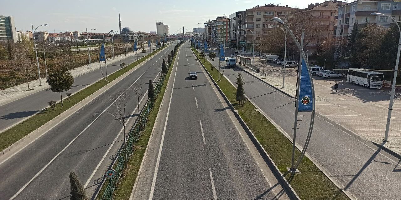 Malatya Sokakları 1 Ay Aradan Sonra Yeniden Boş Kaldı