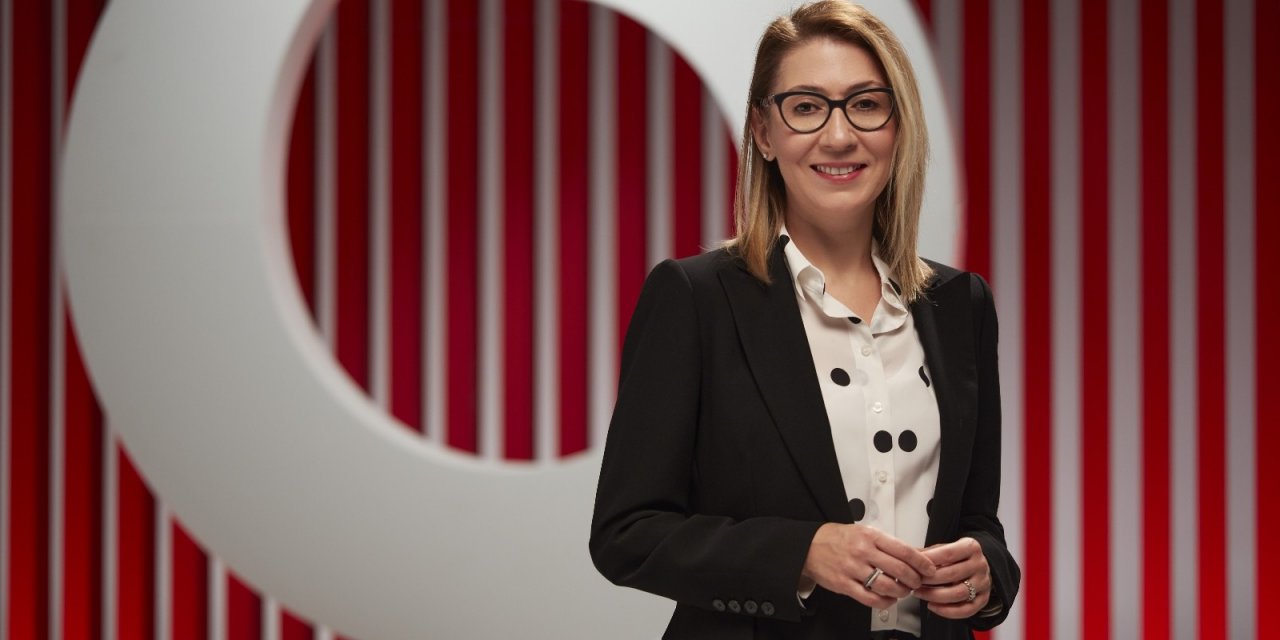 Vodafone, Teknoloji-insan İşbirliğine Dikkat Çeken Yeni Marka Kimliğini Duyurdu