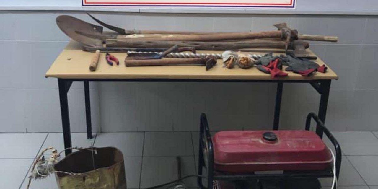 Kaçak Kazı Yapan 4 Kişi Suçüstü Yakalandı