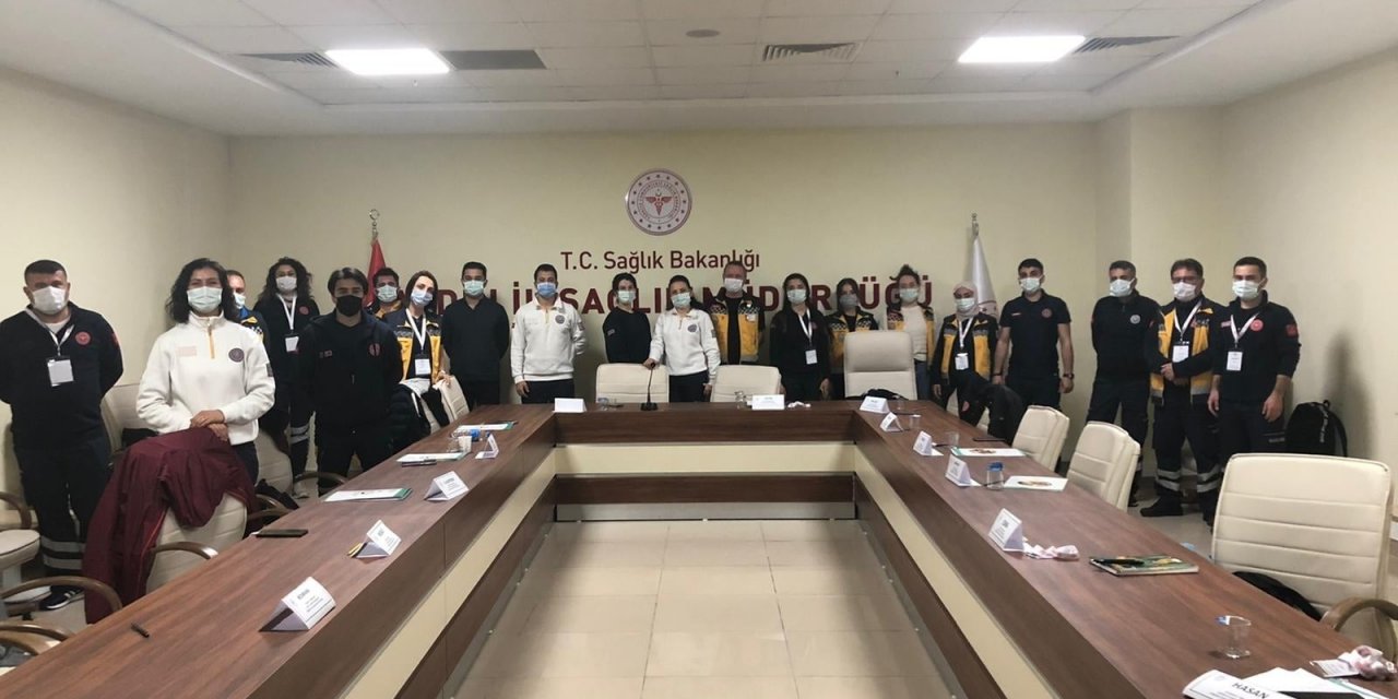Acil Sağlık Personeline ’erişkin İ̇leri Yaşam Desteği’ Eğitimi Verildi