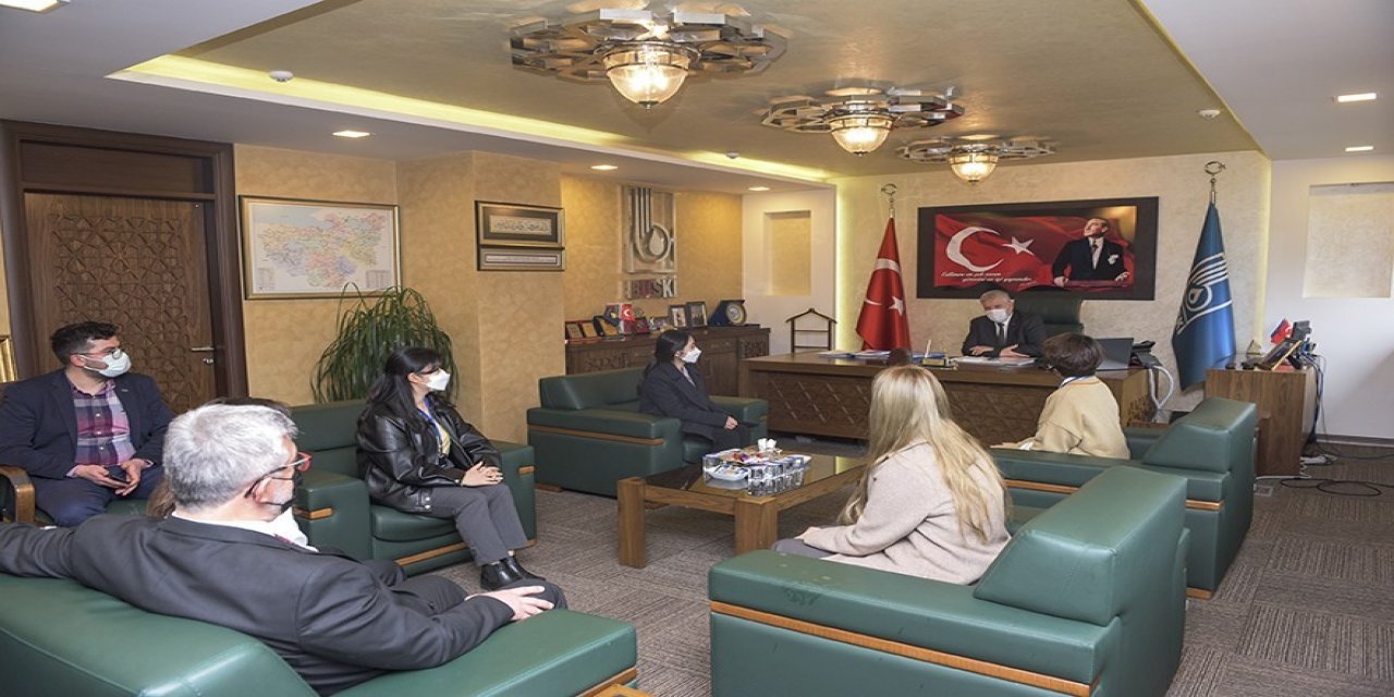 Koreli Stajyerler Buski̇’de
