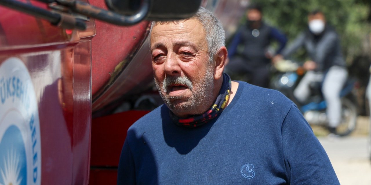 Ekmek Teknesi Alev Alev Yanan Sürücü, Gözyaşlarına Boğuldu