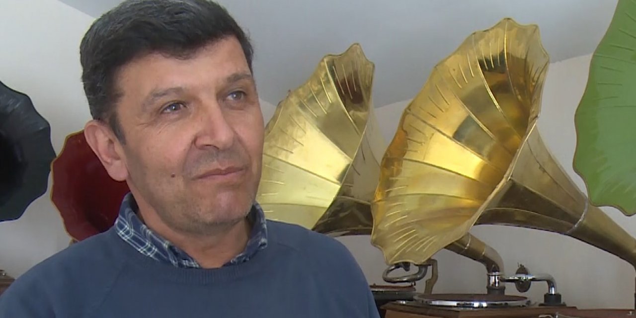 Ailesinin Küçükken Emanet Gramofona Dokunmasına İzin Vermemesi Onu Koleksiyoner Yaptı