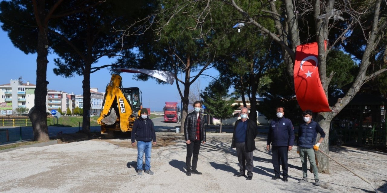 Gömeç Belediyesi Bünyesindeki Park Kafe Sezona Hazırlanıyor