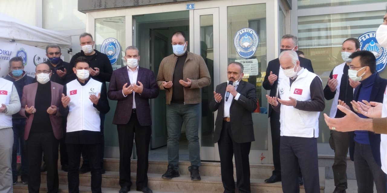 Sandıklı’dan Suriye’deki Yetimler İçin 2 Tır Yardım
