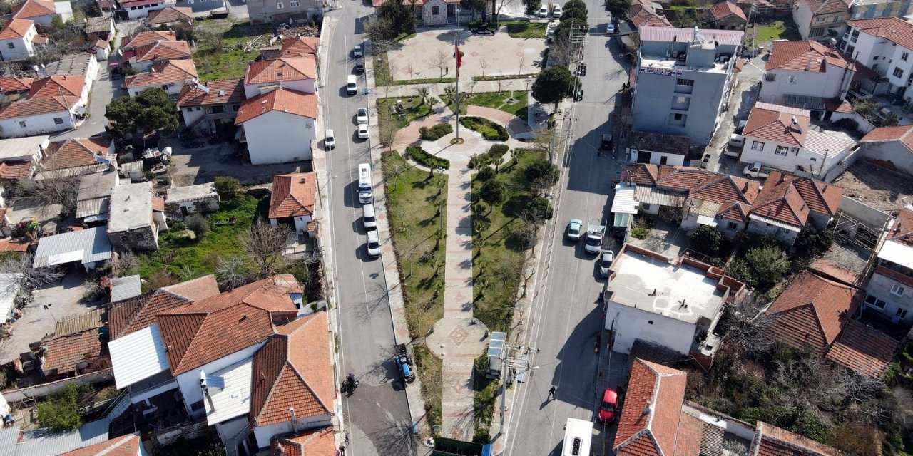 Aliağa Belediyesinden Helvacı’ya Tarihi Meydan Projesi