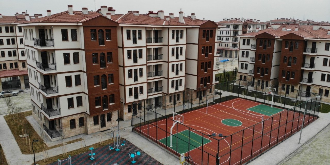 Yarım Asırlık Evlerden Yeni Konutlara Elazığ’da Dönüşüm Sürüyor