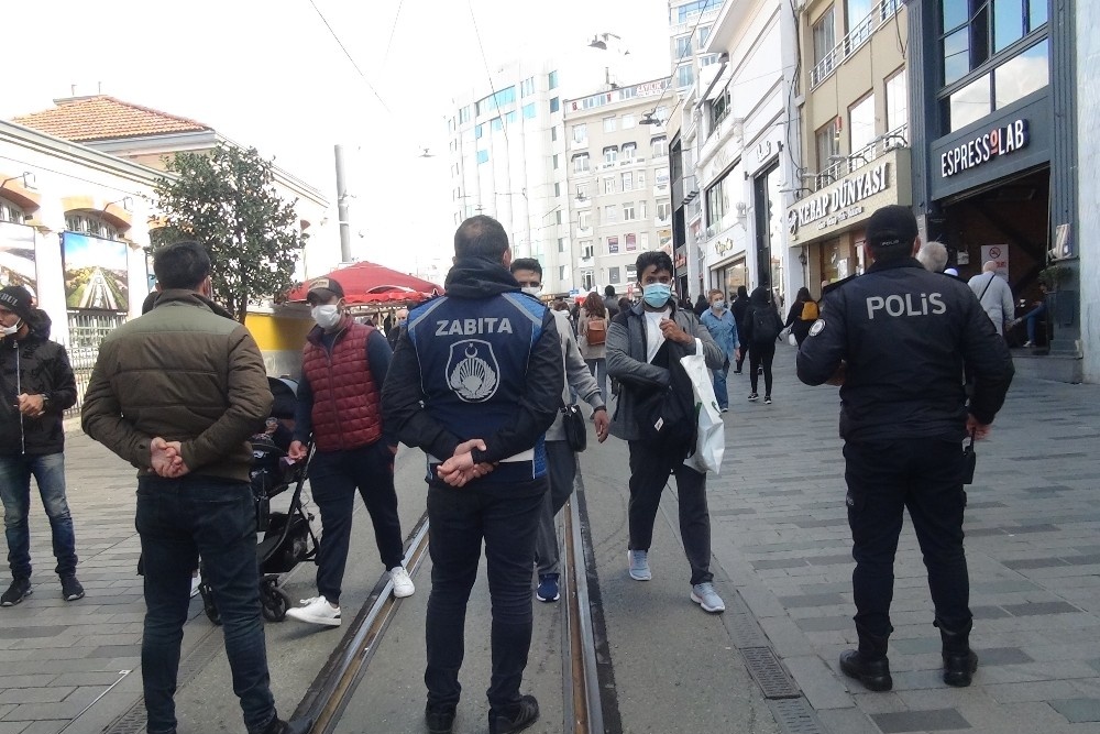 Maske takmayan turistten "Televizyonda görürsem dava açacağım’’ tepkisi