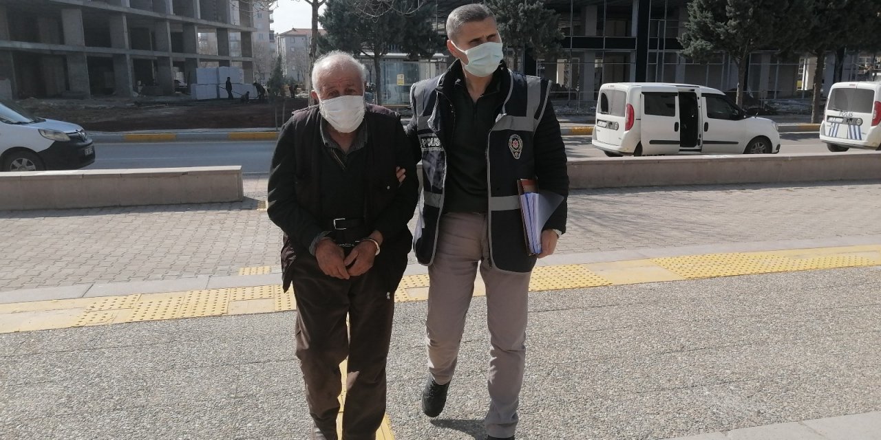 Gelinini Öldüren Ve 4 Yeğenini Yaralayan Kayınpeder Savcının İtirazı İle Cezaevine Gönderildi