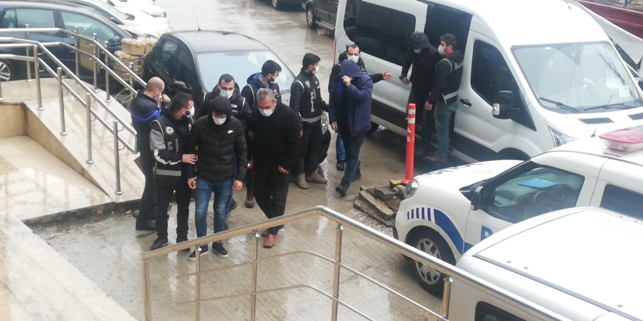 Fetö’nün Askeri Mahrem Yapılanmasına Operasyon: 9 Şüpheliden 6’sı Adliyede