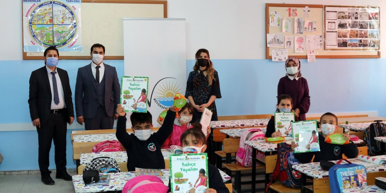 Van Büyükşehir Belediyesinden Öğrencilere Tarım Eğitimi