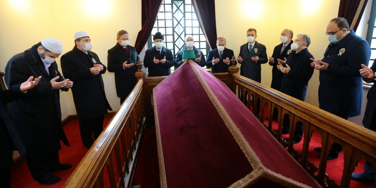 Plevne Kahramanı Gazi Osman Paşa Kabri Başında Anıldı