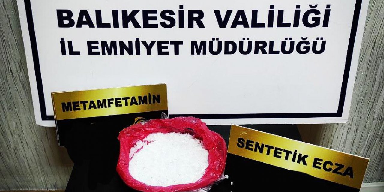 Edremit’te 945 Gram Metamfetamin Ele Geçirildi: 3 Gözaltı