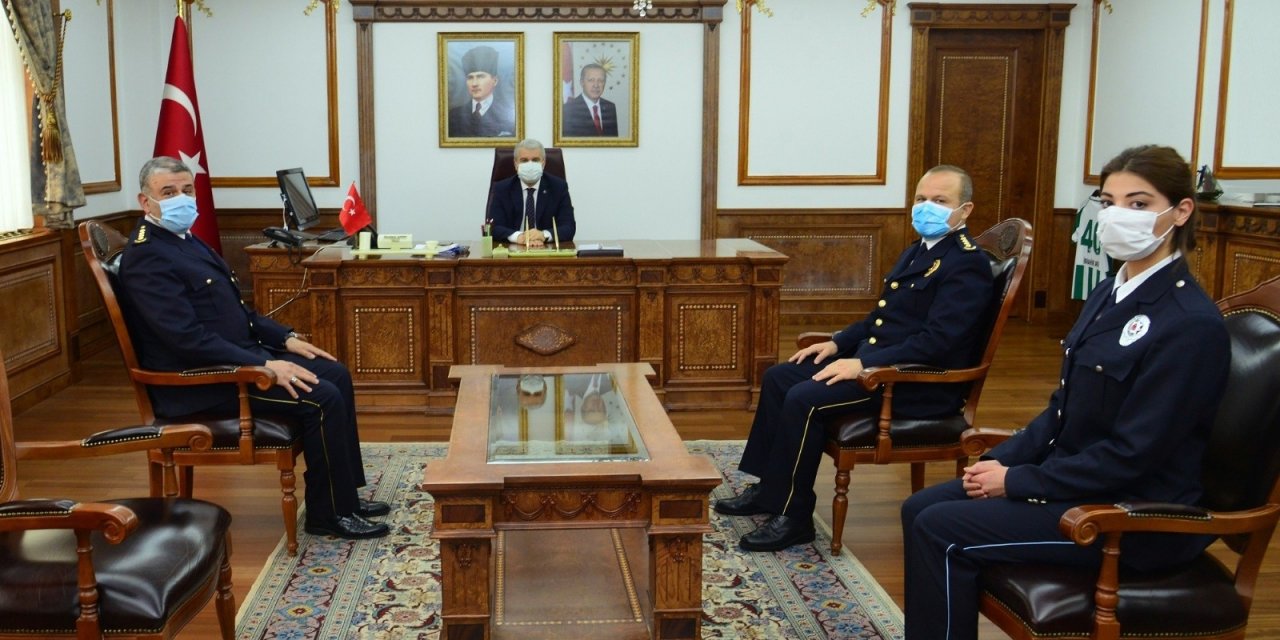 Vali Akın, "polis, Huzurun Tesisinde Önemli Görevler Üstlenmekte"