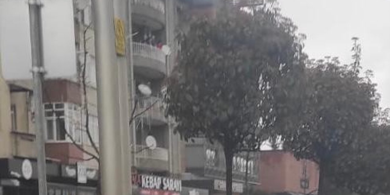 ‘i̇nsanlık Ölmemiş’ Dedirten Olay